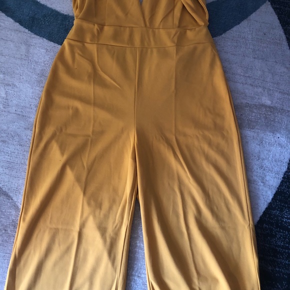 NWOT~ Forever 21 PLUS JUMPSUIT - Picture 4 of 7